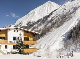 Fernerblick Apartments, romantisches Hotel in Tux