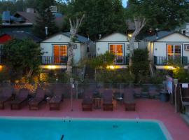 The Woods Cottages & Cabins、ガーンビルのホテル