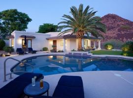 Luxury Mountain Estate-Pool-Spa-BBQ+Bar-Fire pit, hotel in Scottsdale