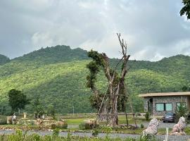 The Exclusive Baan Hinson Pool Villa, villa in Ban Sap Muang