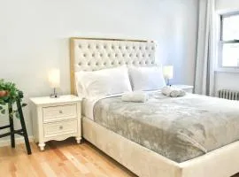 2-Bedroom Apartment 15 Minutes From Manhattan in LIC Astoria Queens