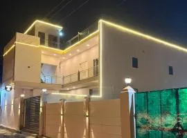 Hotel Jaipur In, Jatipura Parikrama Marg Near Mukharvind Temple