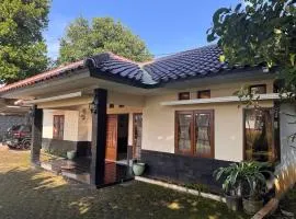 Villa Bukit Punclut