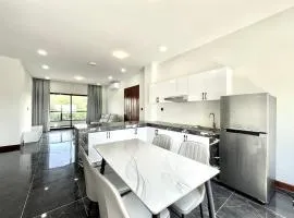 Sky Hotel - Cinema rooms & Apartments - Free laundry