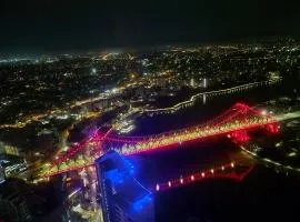 Arabian Nights-Level 60-Meriton Suites- Free Parking