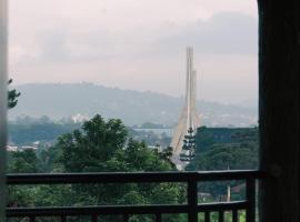 Nile Bridge Cottages, hotel in Jinja