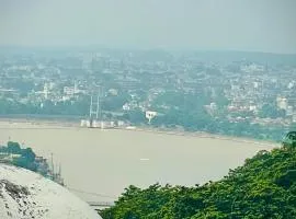 Hotel Mount View Inn with terrace Ganga view