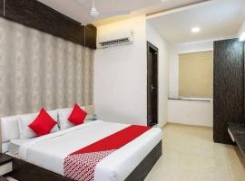 Collection O Kammasandra Gate Bus Terminal Formerly Riches Inn, hotel v destinaci Bayappanhalli