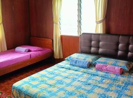 Bulan And Daud Homestay，位于巴里奥的民宿