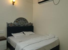 Madhav Homestay, hotel sa Gadhada