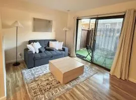 Near Lake, Golf and Tennis - Reno Condo