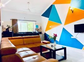 Stunning 4bhk Pool View Apartment 2bhkX2