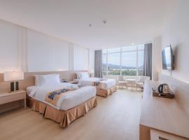 ST Central Hotel, Pakse, hotel com banheiras de hidromassagem em Pakse