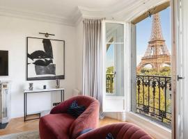 Hauts-de-Seine Eiffel Tower, hotel in Puteaux