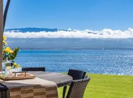 Lauloa 105 · LOA 105 2BD OceanFront Getaway w AC Pool