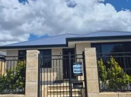 Dalyellup 2BR Accommodation-Entire rear Unit-Walkable to major Supermarkets