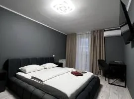 ApartPoltava 1-bedroom з великою кухнею та шикарною панорамою на АНТОНА ГРИЦАЯ,10