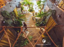 Thien Phu Homestay and Coffee - Mang Den, hotel v destinaci Kon Plong