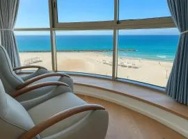 Luxurious Beach apartments