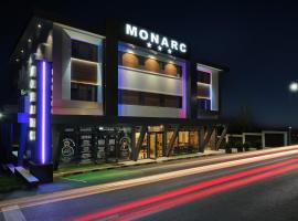 MONARC Boutique ApartHotel - SELF CHECK-IN, holiday rental in Iaşi