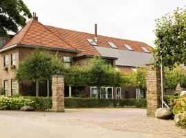 Landhuis Bovenste Bos, hotel with parking in Epen