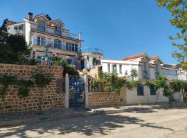 Le Chalet di Tabarka, hotel in Tabarka