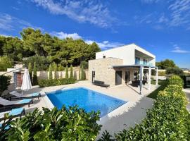 Villa Puro, Hotel in Tribunj