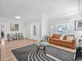 Spacious 4 Bed Home - In-Law Unit -Near SF and Napa