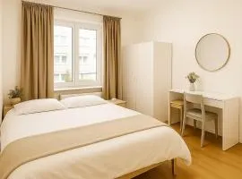Cozy Modern Apartment 50m to Metro