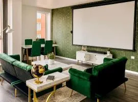 Cinema Lounge 2Bed Leeds City Centre FREE Parking