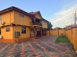 LOUNEL BnB, hotel in Kumasi