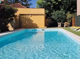 Next to the sea 20' from Barcelona