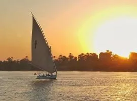Traditional Felucca Sailing Boat Overnight