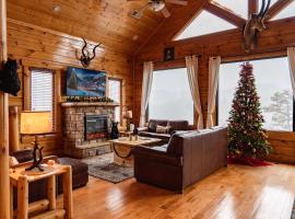 Epic Mountain Views, Hot Tub, Game Room, Sleeps 10, hotel v destinaci Sevierville