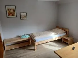 Ferienwohnung-Monteurswohnung "Landhotel-Weining"