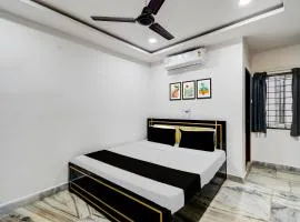 SPOT ON BSR RoyalStay Super Luxury Hotel Rooms