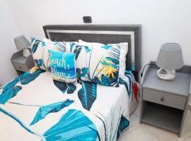 Central Santa Maria - Late Check-in available - 4min walk beach