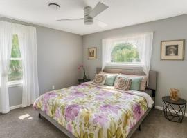 Modern Lux 3BR King Bed，位于Copperas Cove的酒店