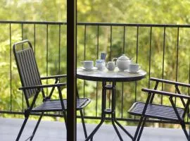 Airport Retreat-CMB Transit Stay