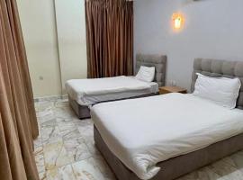 البرق للشقق المفروشة, hotel in Salalah