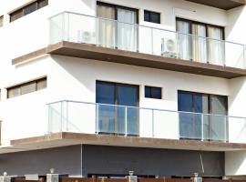 Comfort and Peace, alojamiento con cocina en Santa Maria