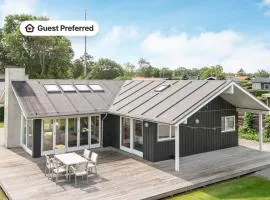 8 person holiday home in Juelsminde-By Traum