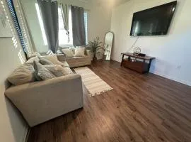 Modern Stay Savannah , Near Airport and Downtown