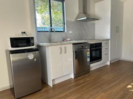 Cosy and convenient accommodation, ξενοδοχείο σε Springvale