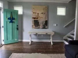 The Pensacola Retreat-Spacious, pet-friendly home
