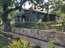 The Vandeveer in Historic Burnet, hotell i Burnet