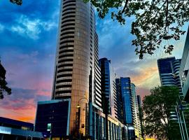 Light-Filled Apartment - 1 Room, hotel v destinaci Box Hill