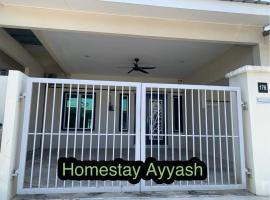Homestay Ayyash, hotel in Labu