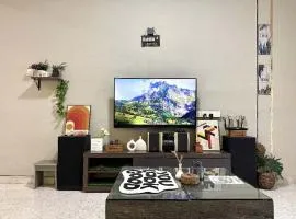Modern Cozy Sweet House 4 ROOM 10pax@ALMA BM