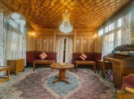 Lalarukh Group of Houseboats, Golfhotel in Srinagar